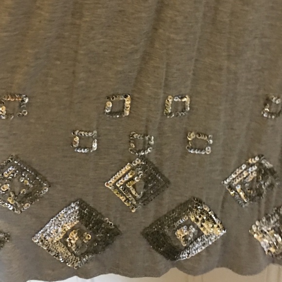 New NWOT Silver Sequined Smocked Soft Gray Long Sleeve Top - Picture 4 of 8